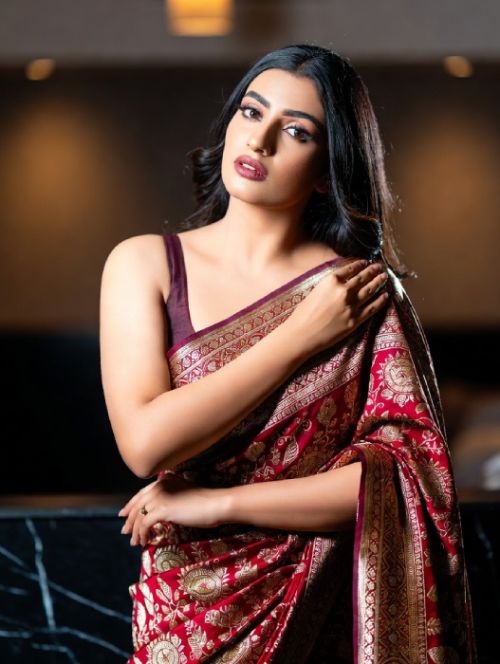 Nisha Nainital Call Girl